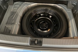 sininen Volkswagen T-Cross 2025 kuva 18.