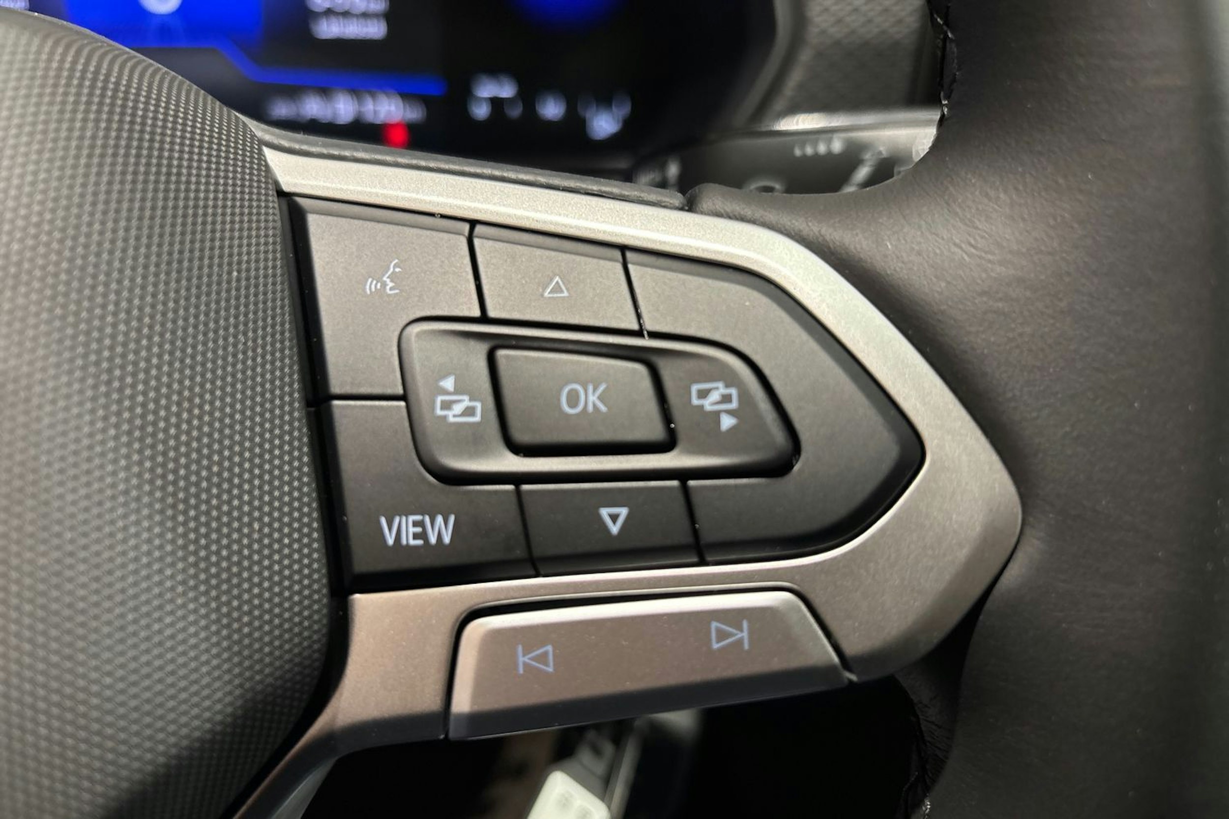 harmaa Volkswagen T-Cross 2026 kuva 13.