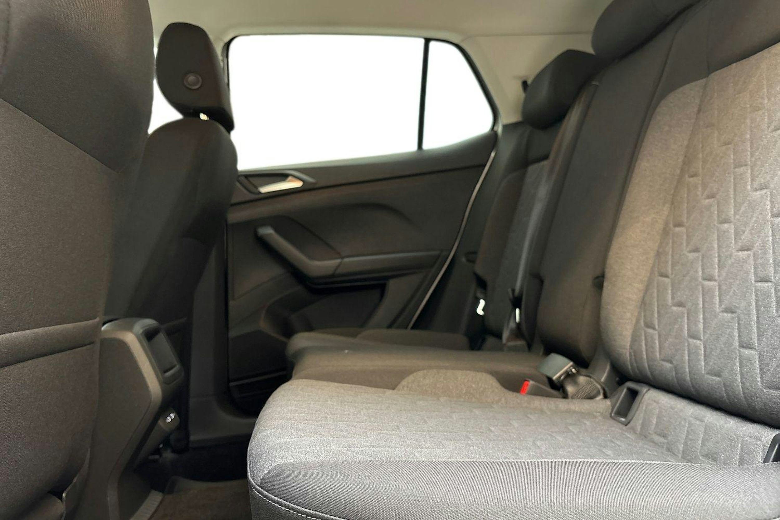 harmaa Volkswagen T-Cross 2025 kuva 8.