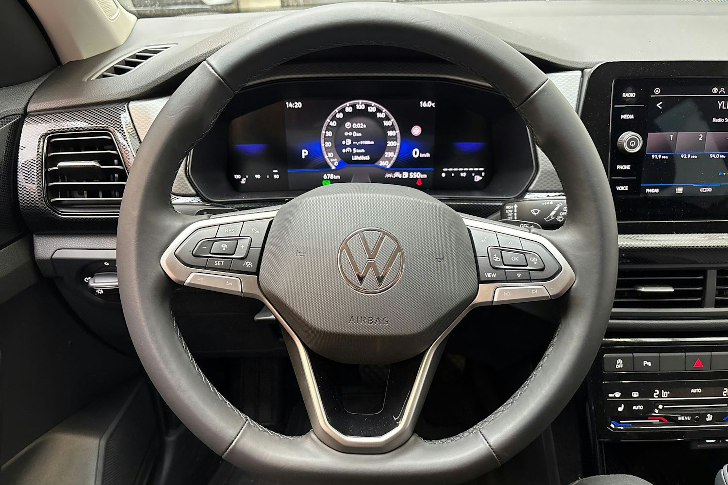 harmaa Volkswagen T-Cross 2025 kuva 14.