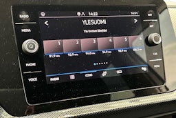 harmaa Volkswagen T-Cross 2025 kuva 16.