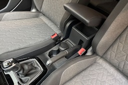 harmaa Volkswagen T-Cross 2025 kuva 23.