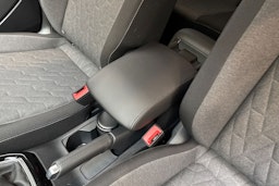 harmaa Volkswagen T-Cross 2025 kuva 24.