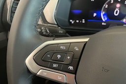 harmaa Volkswagen T-Cross 2025 kuva 18.