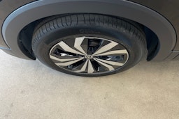 musta Volkswagen T-Cross 2025 kuva 10.