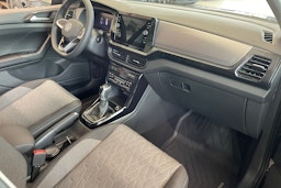 musta Volkswagen T-Cross 2025 kuva 18.
