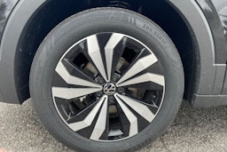 musta Volkswagen T-Cross 2025 kuva 10.