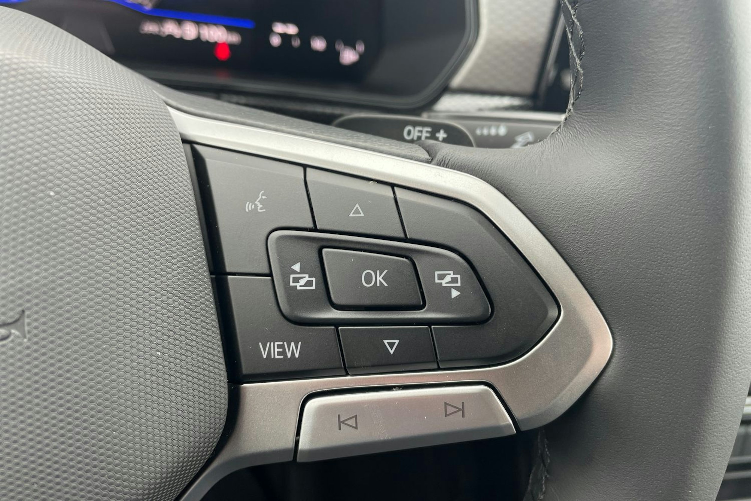 musta Volkswagen T-Cross 2025 kuva 13.