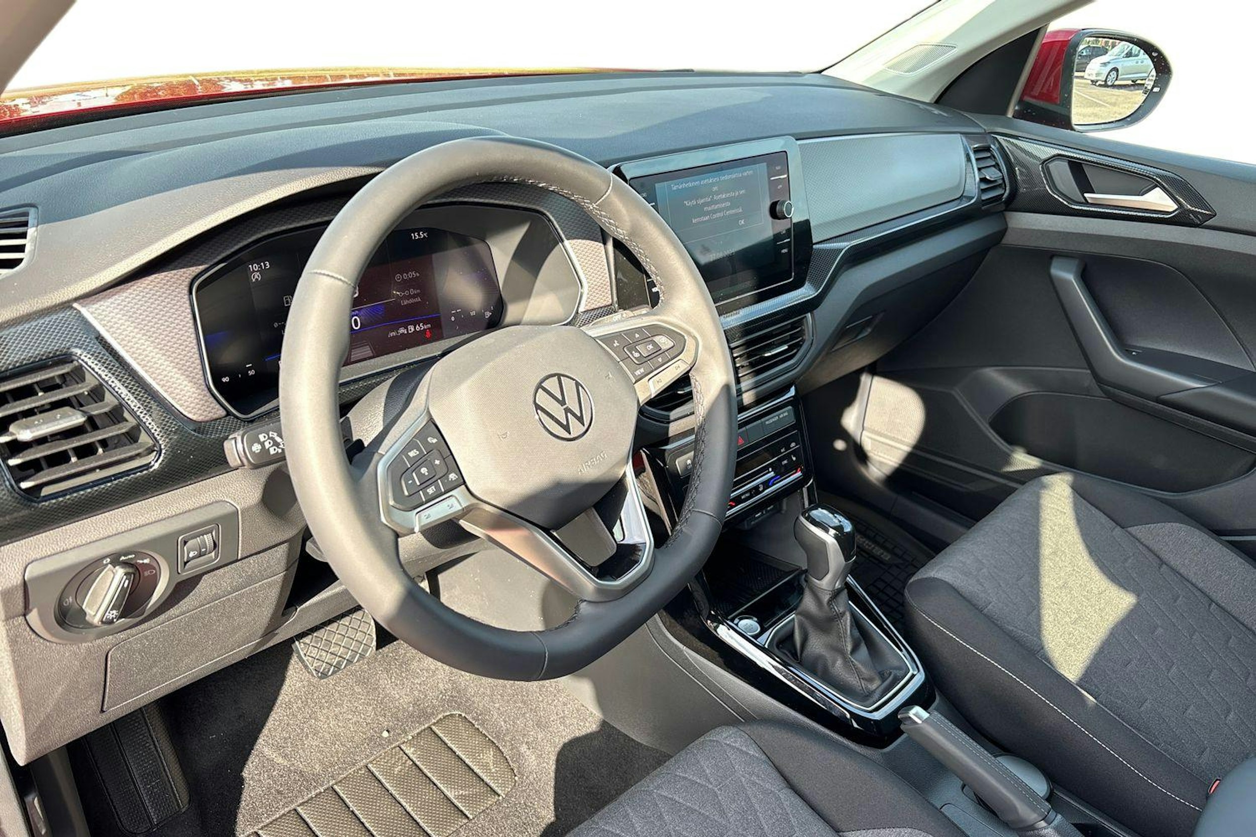 punainen Volkswagen T-Cross 2025 kuva 3.