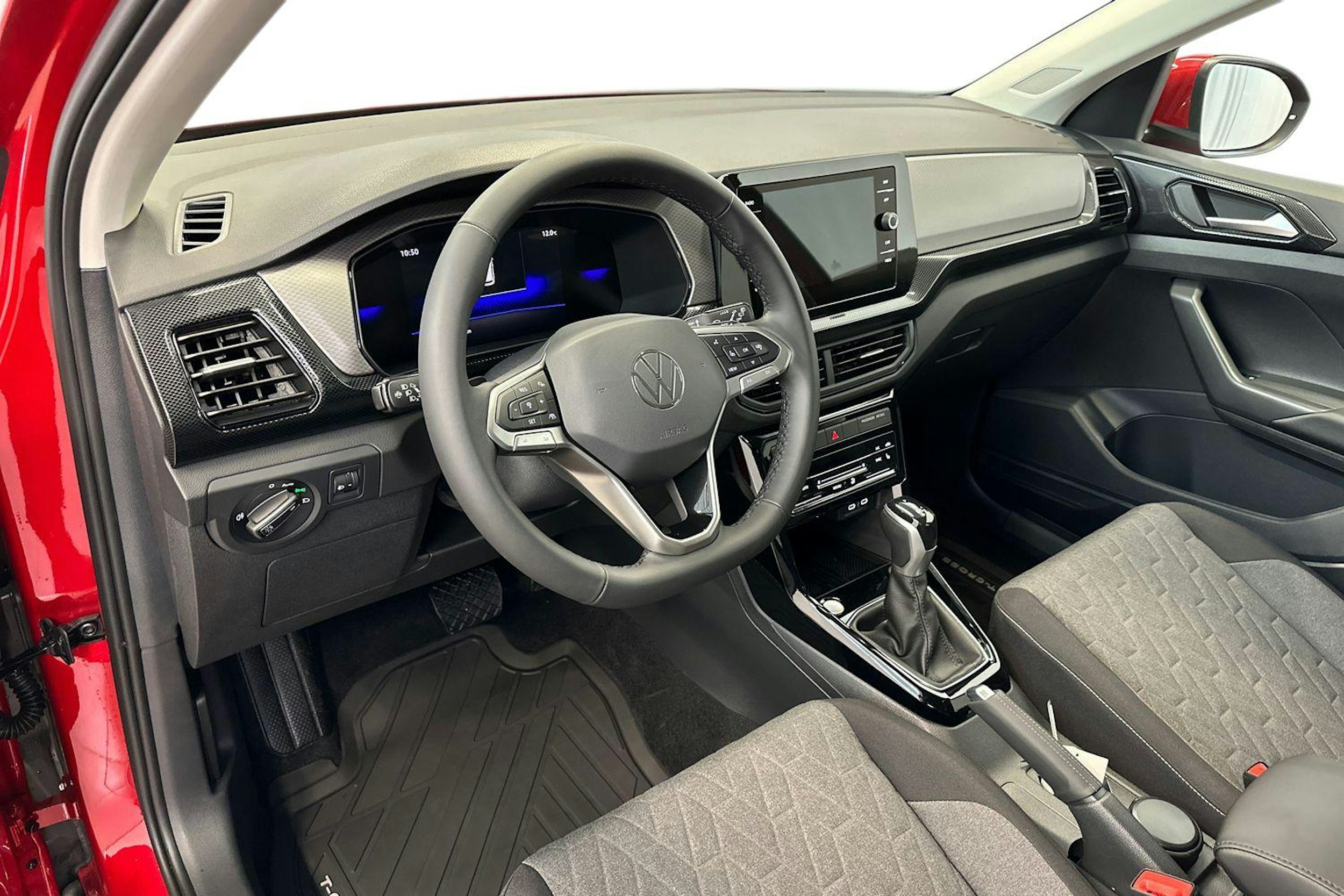 punainen Volkswagen T-Cross 2025 kuva 6.