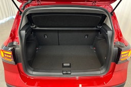 punainen Volkswagen T-Cross 2025 kuva 11.