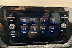punainen Volkswagen T-Cross 2025 kuva 21.