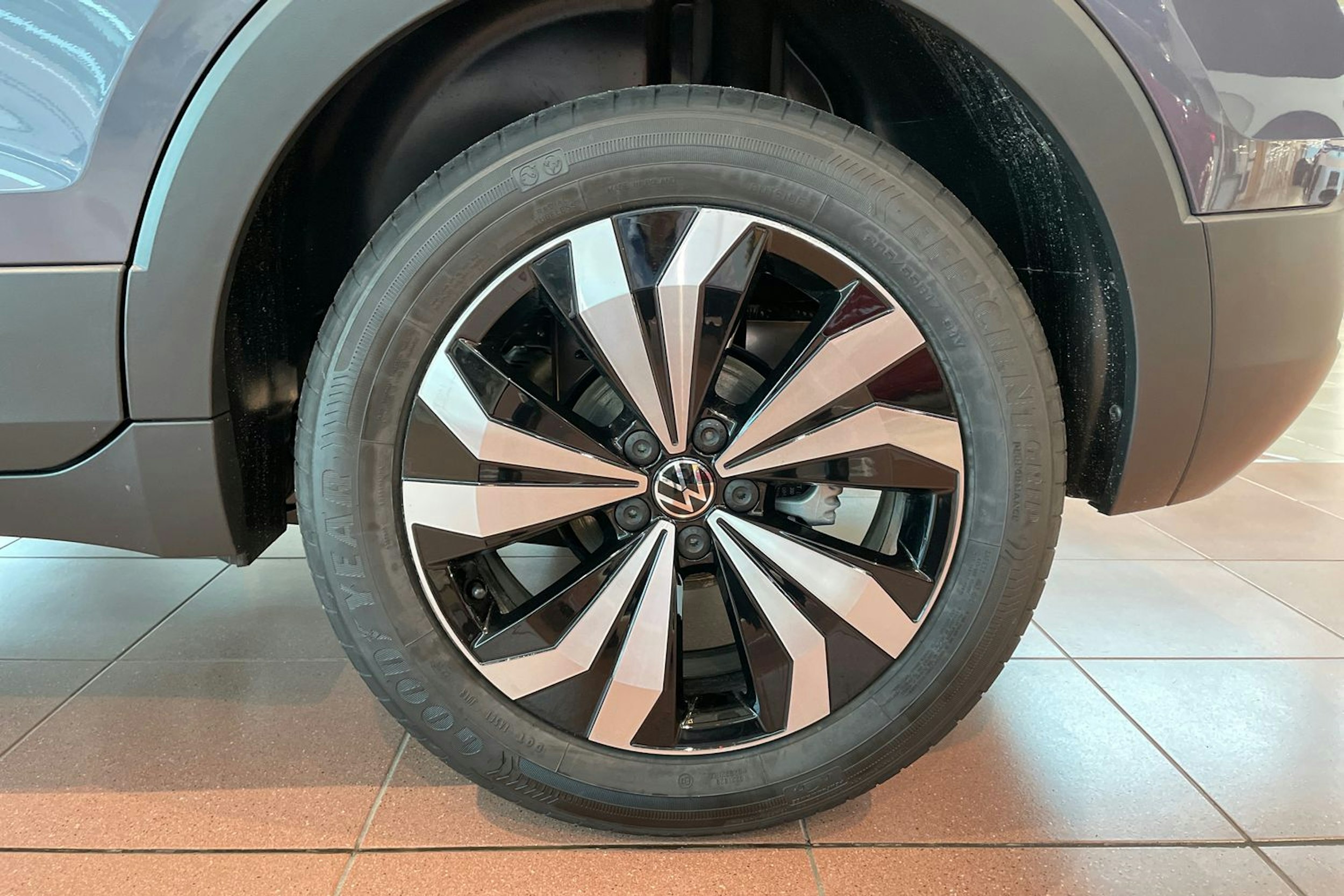 harmaa Volkswagen T-Cross 2025 kuva 10.