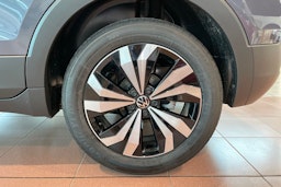 harmaa Volkswagen T-Cross 2025 kuva 10.