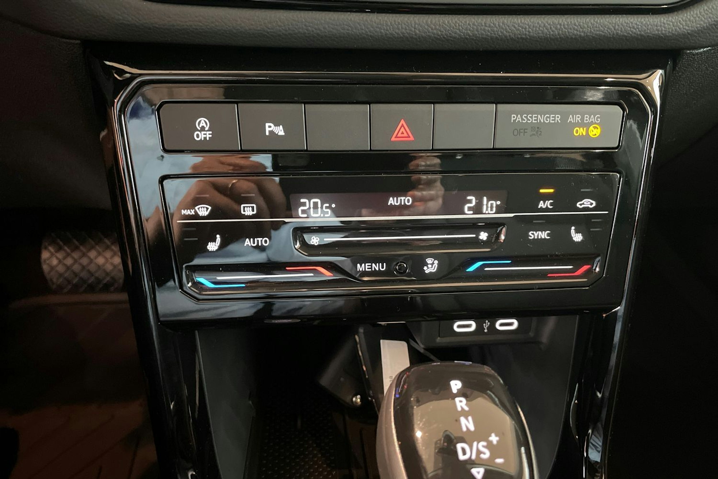 harmaa Volkswagen T-Cross 2025 kuva 14.