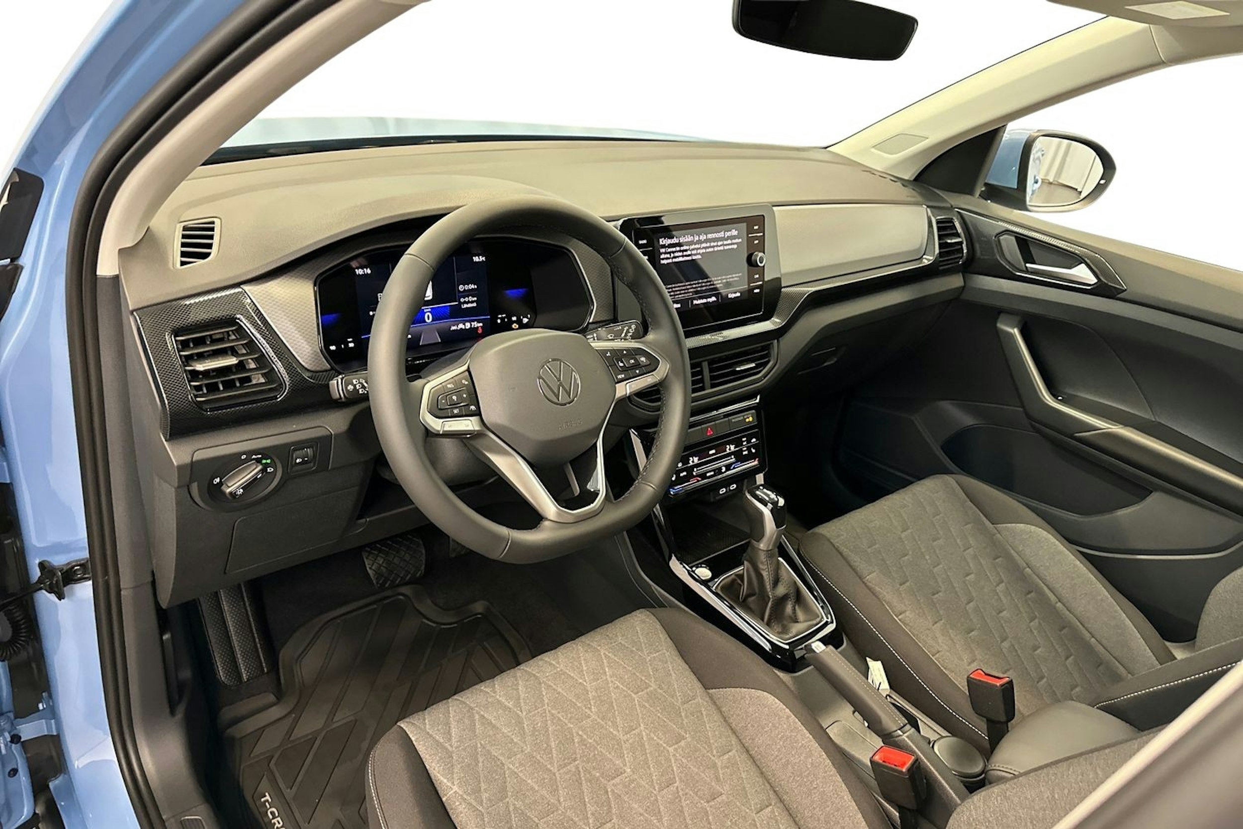 sininen Volkswagen T-Cross 2025 kuva 6.