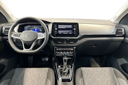 sininen Volkswagen T-Cross 2025 kuva 7.