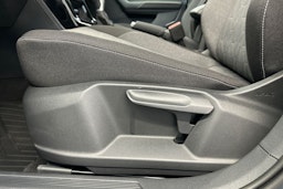 sininen Volkswagen T-Cross 2025 kuva 16.