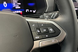 sininen Volkswagen T-Cross 2025 kuva 19.