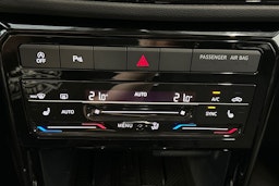 sininen Volkswagen T-Cross 2025 kuva 24.