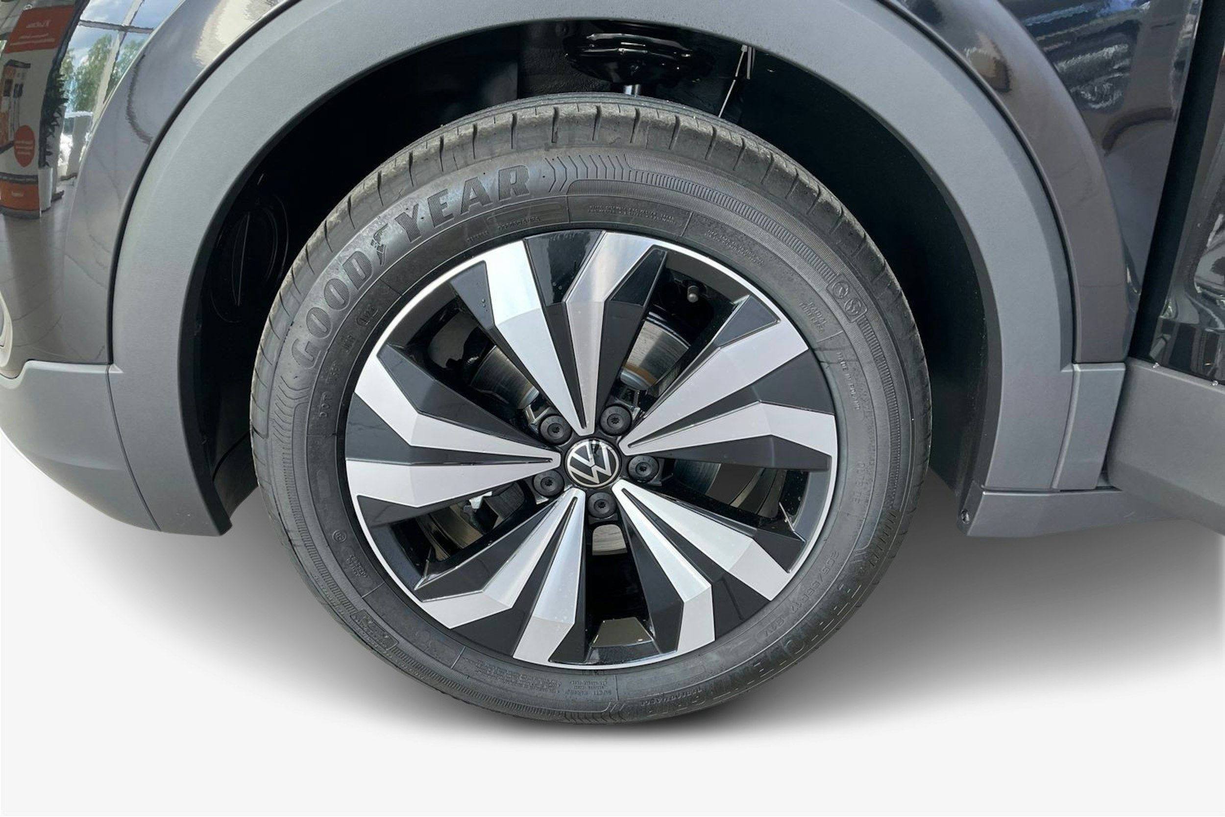 musta Volkswagen T-Cross 2025 kuva 9.