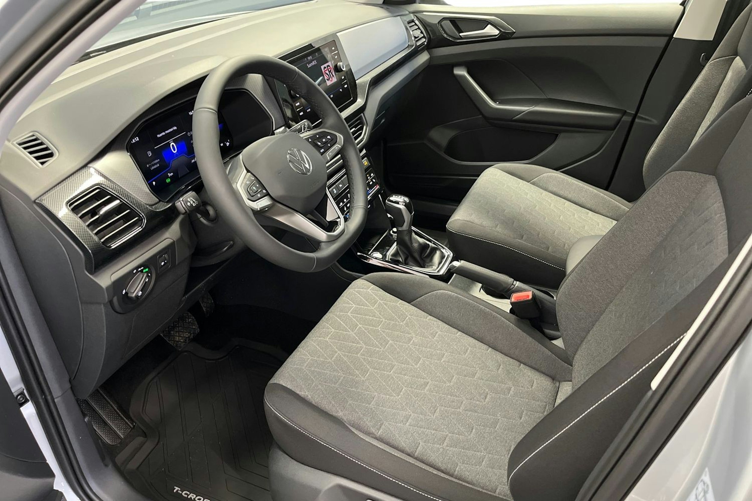 harmaa Volkswagen T-Cross 2025 kuva 6.