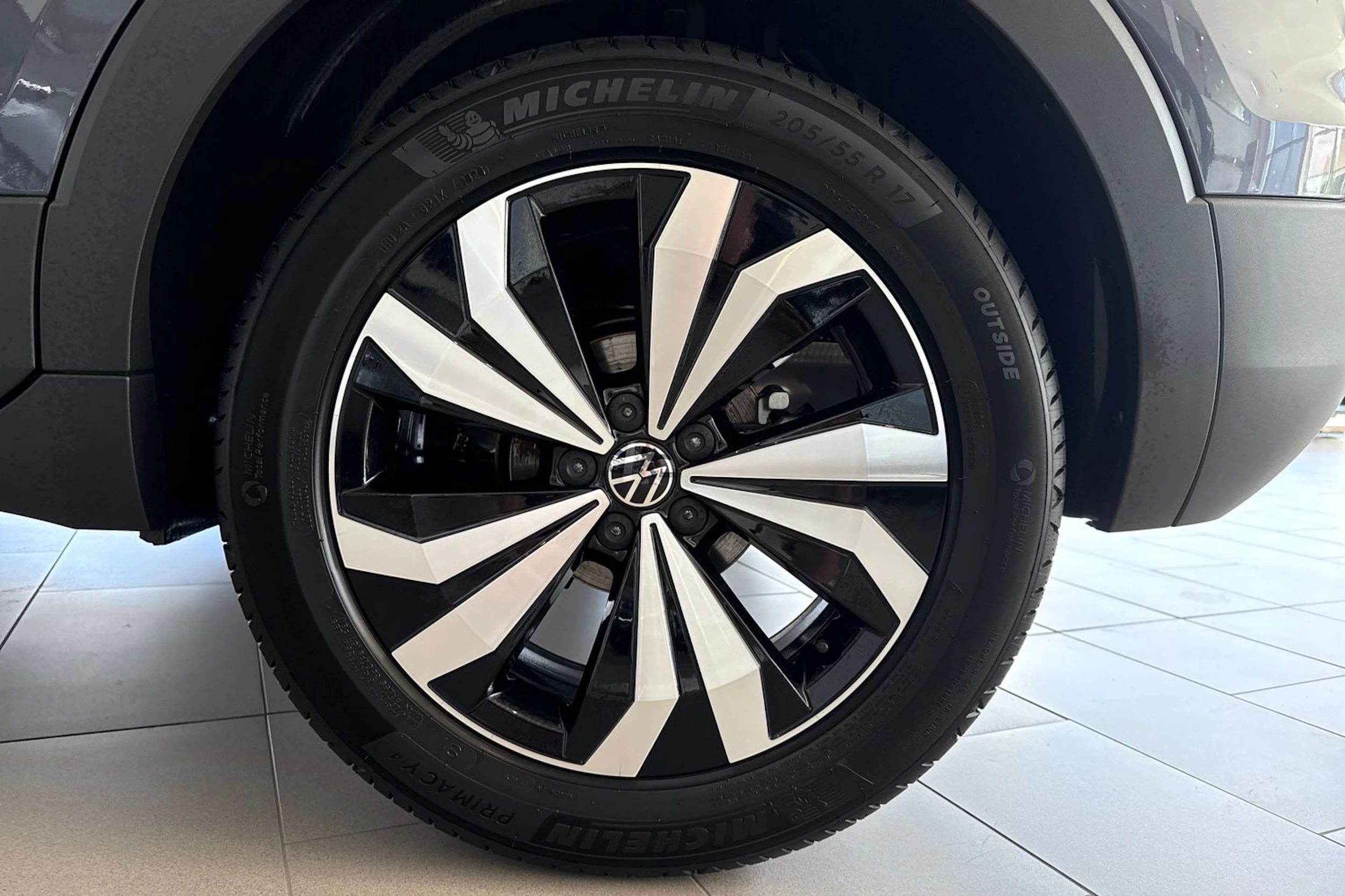 harmaa Volkswagen T-Cross 2026 kuva 10.