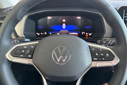 harmaa Volkswagen T-Cross 2026 kuva 12.