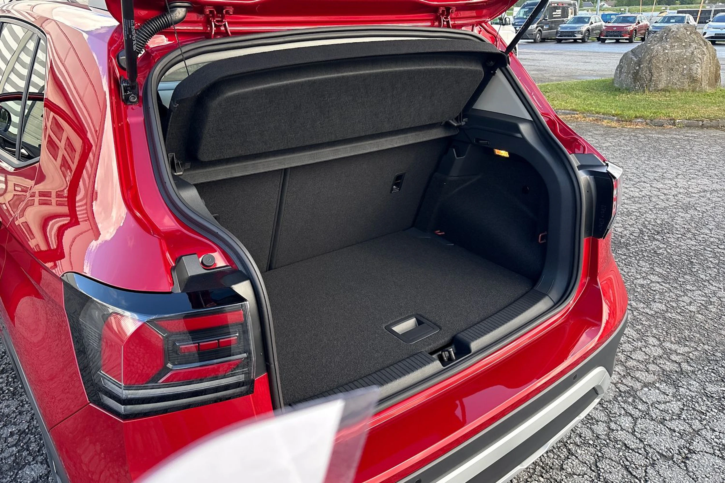 punainen Volkswagen T-Cross 2026 kuva 11.