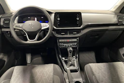 sininen Volkswagen T-Cross 2026 kuva 7.