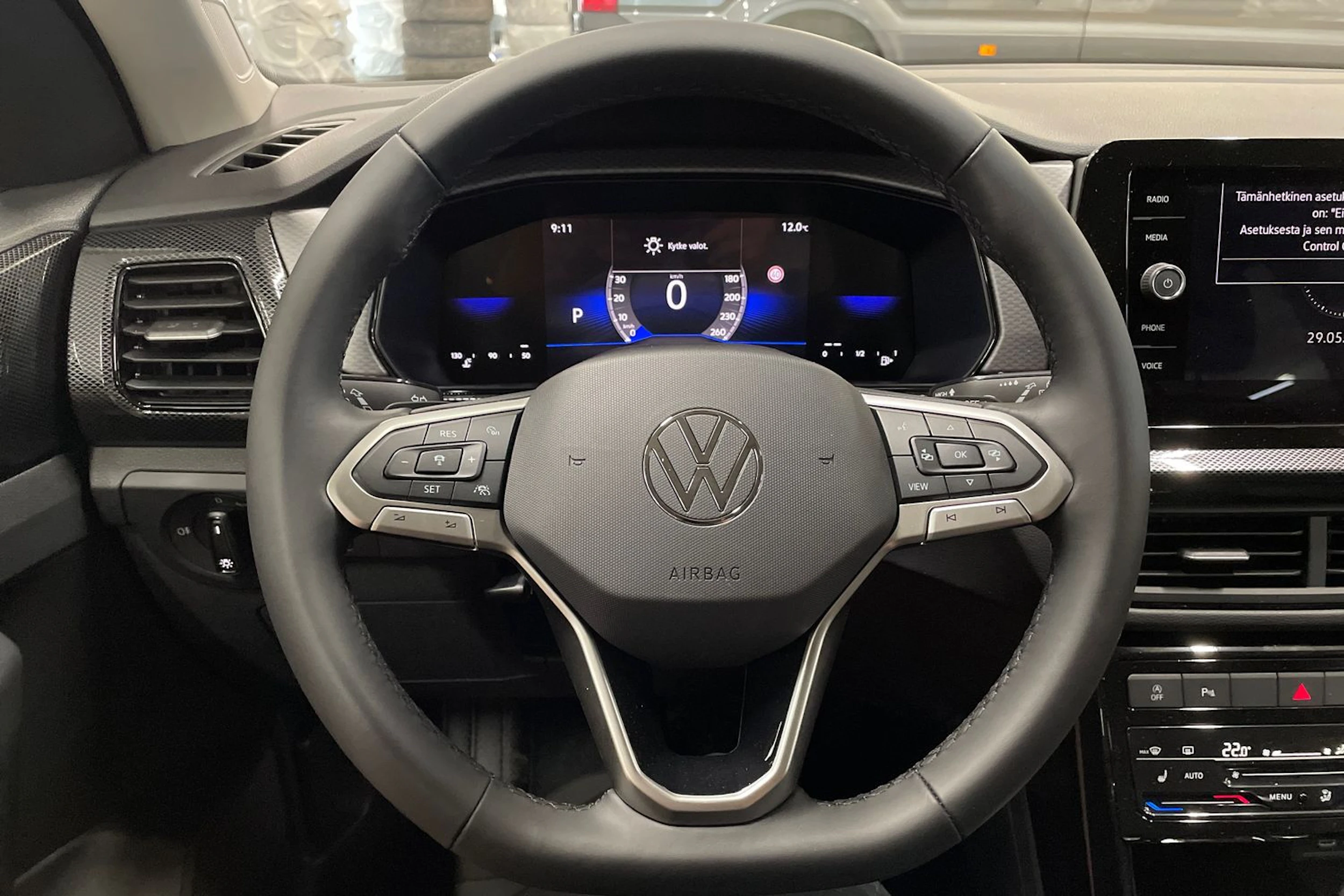 sininen Volkswagen T-Cross 2026 kuva 13.