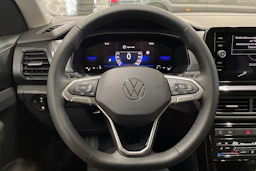 sininen Volkswagen T-Cross 2026 kuva 13.
