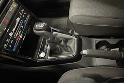 sininen Volkswagen T-Cross 2026 kuva 15.