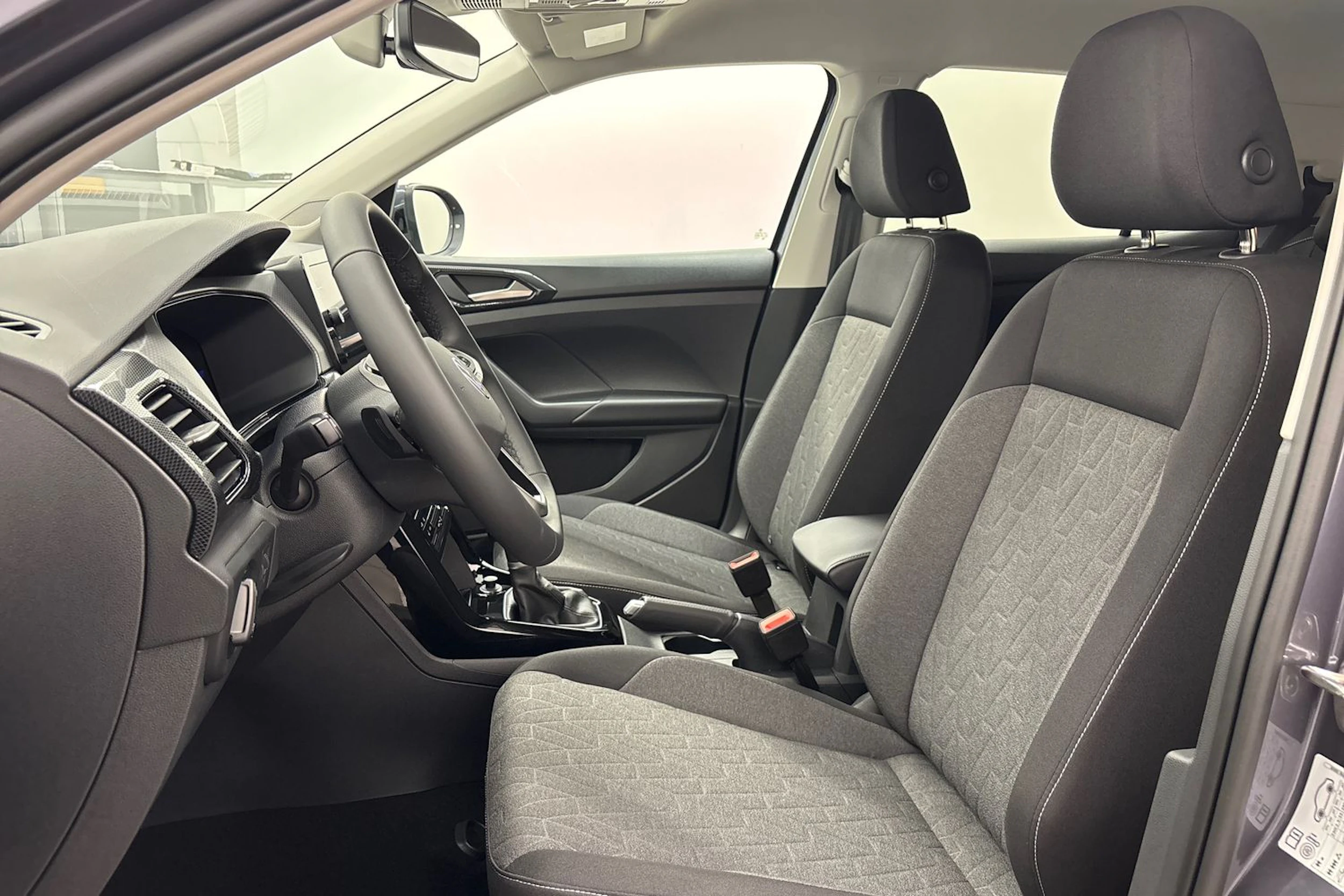 met. harmaa Volkswagen T-Cross 2026 kuva 11.