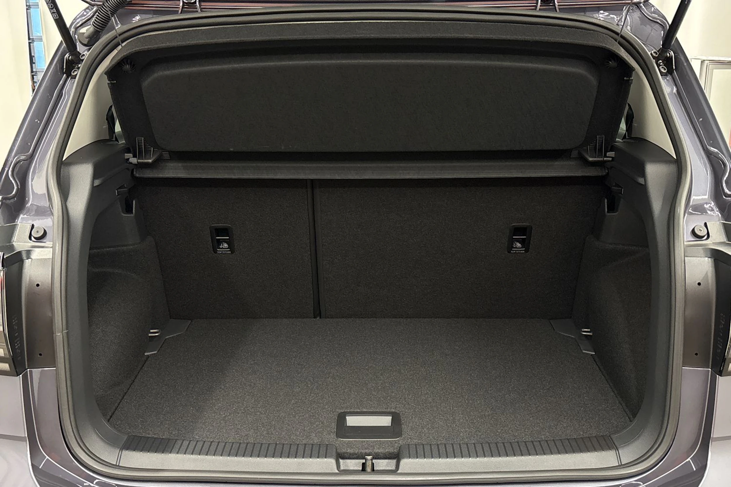 met. harmaa Volkswagen T-Cross 2026 kuva 21.