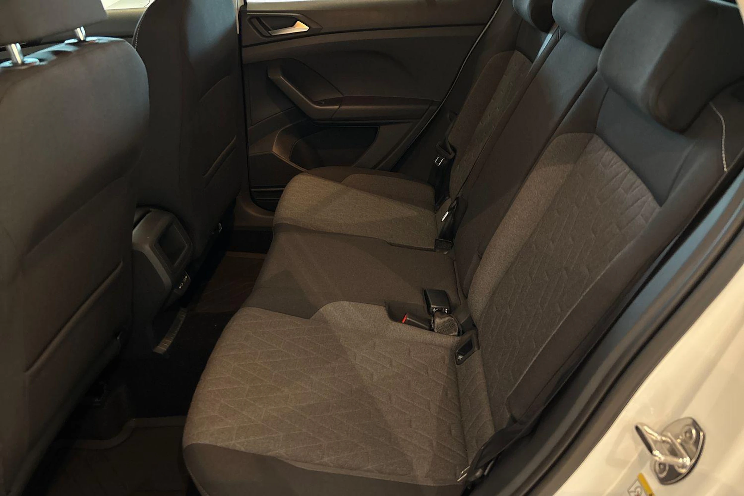 valkoinen Volkswagen T-Cross 2026 kuva 8.