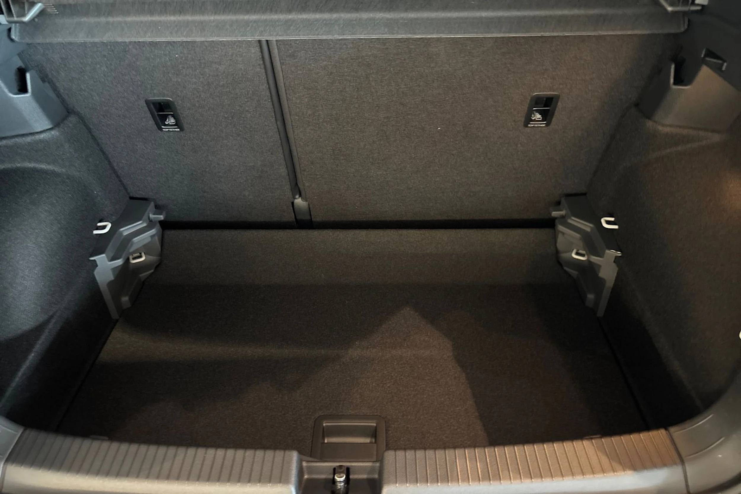 valkoinen Volkswagen T-Cross 2026 kuva 16.