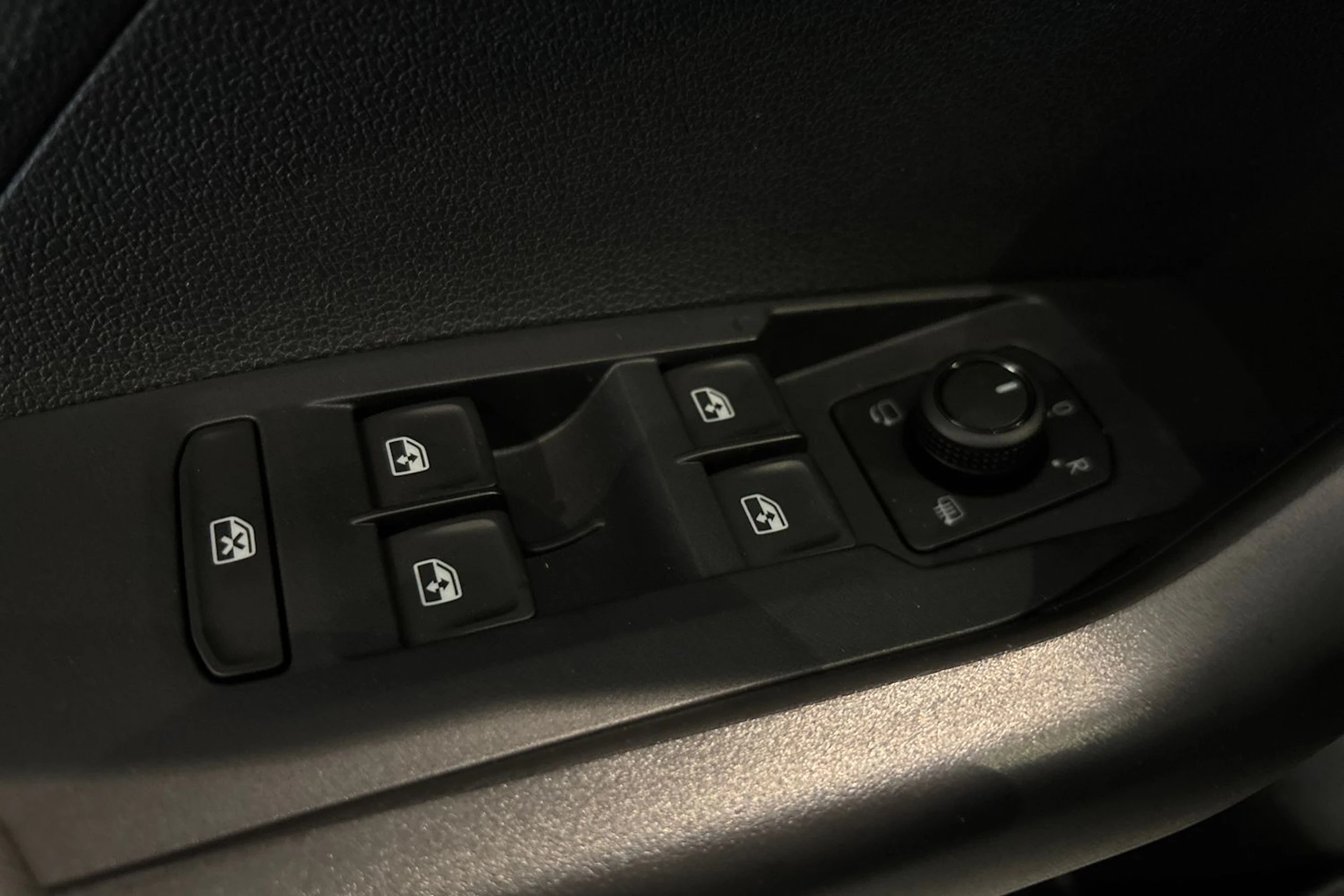 valkoinen Volkswagen T-Cross 2026 kuva 18.