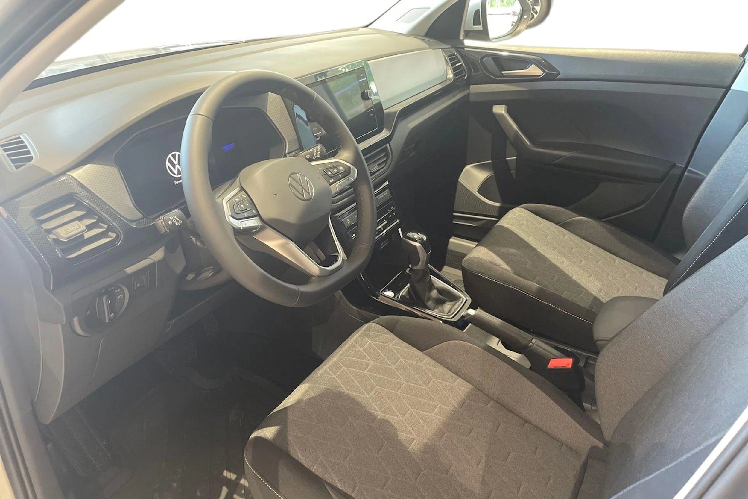 harmaa Volkswagen T-Cross 2026 kuva 6.