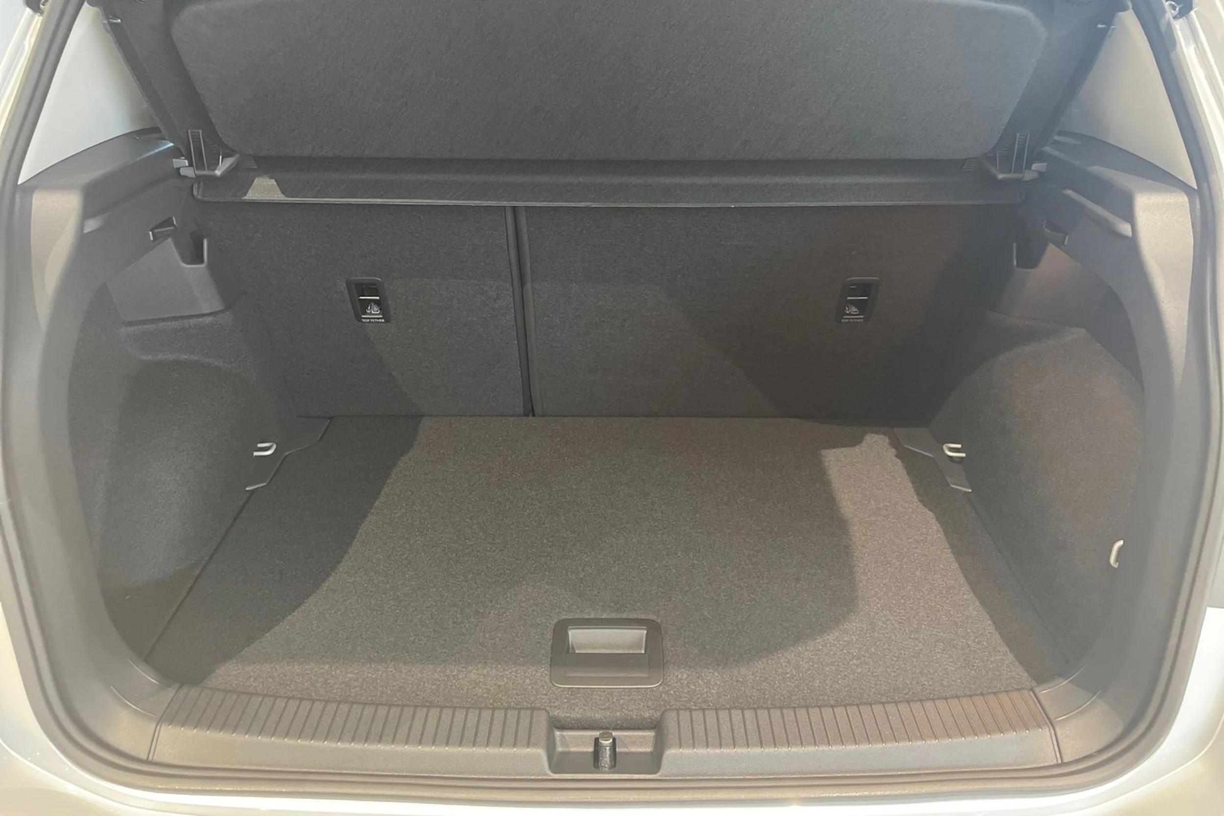 harmaa Volkswagen T-Cross 2026 kuva 11.