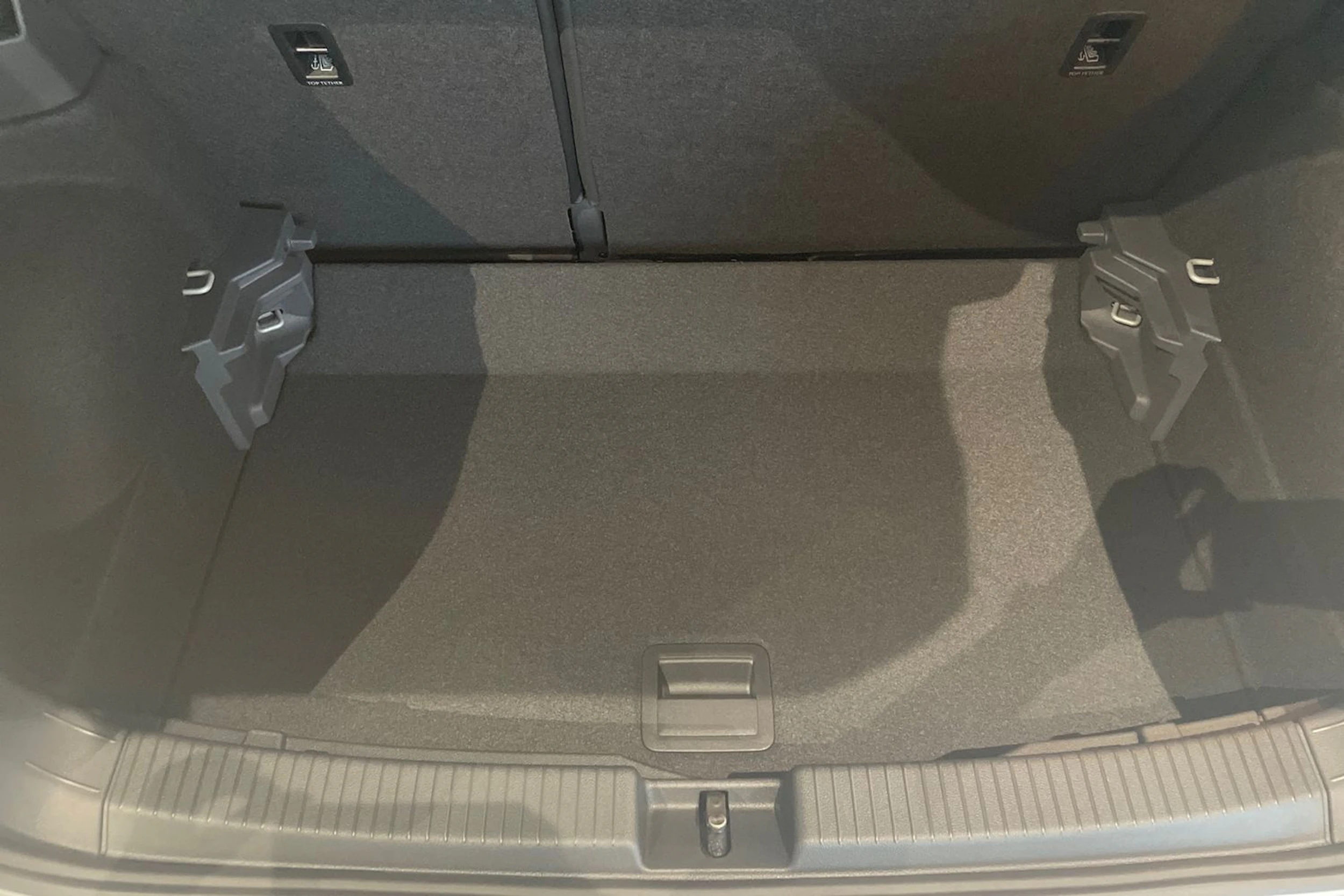 harmaa Volkswagen T-Cross 2026 kuva 12.