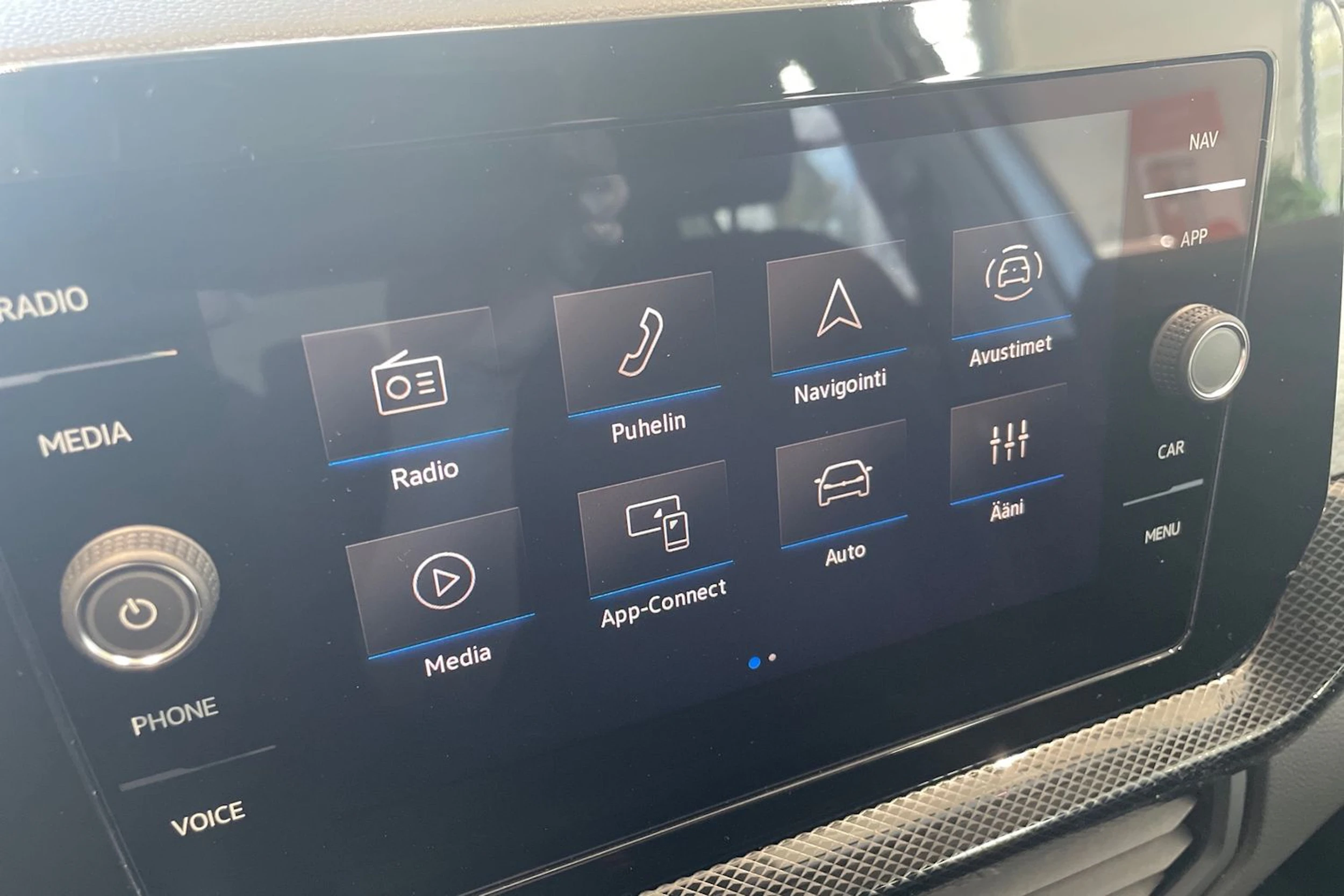 harmaa Volkswagen T-Cross 2026 kuva 16.