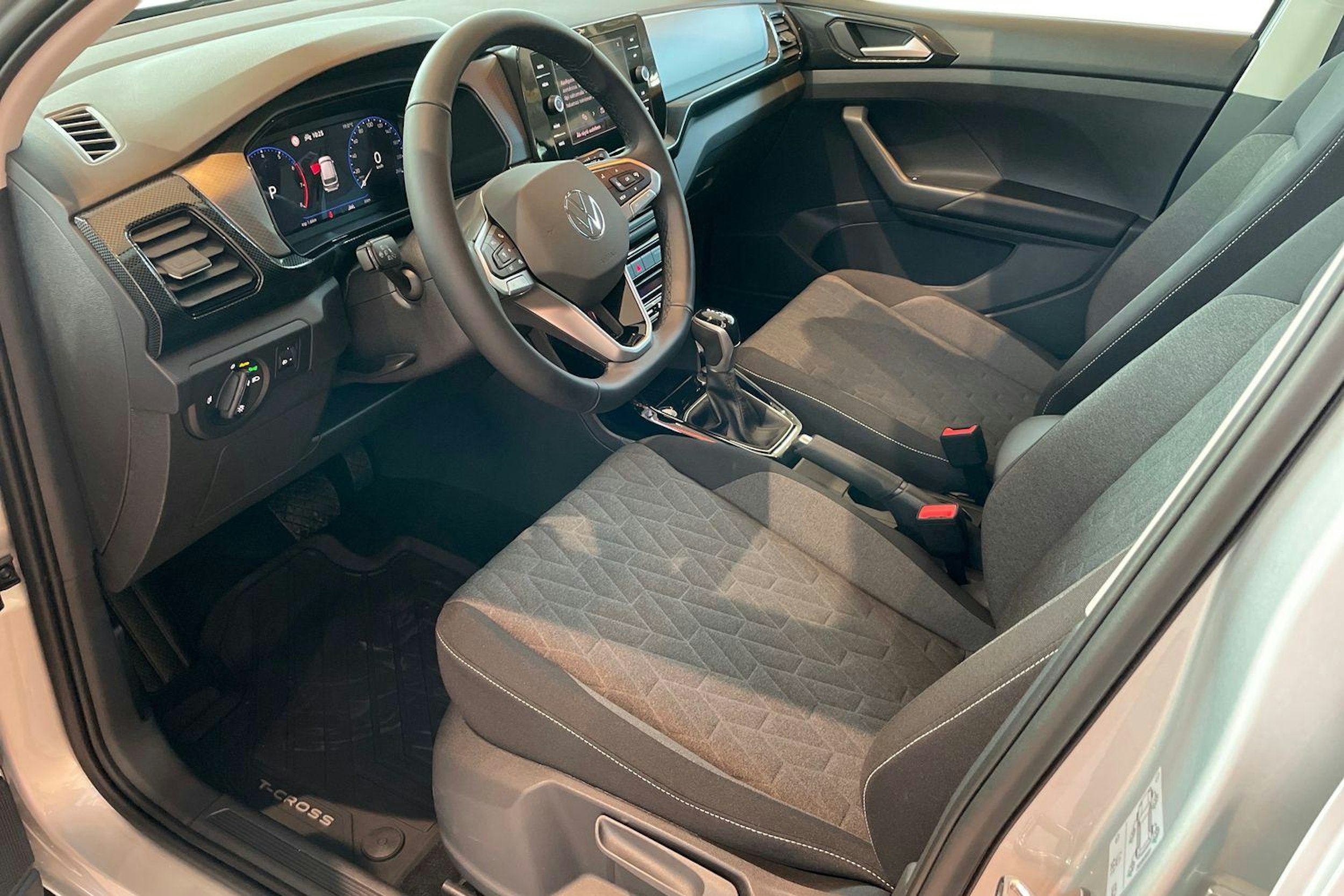 harmaa Volkswagen T-Cross 2026 kuva 6.