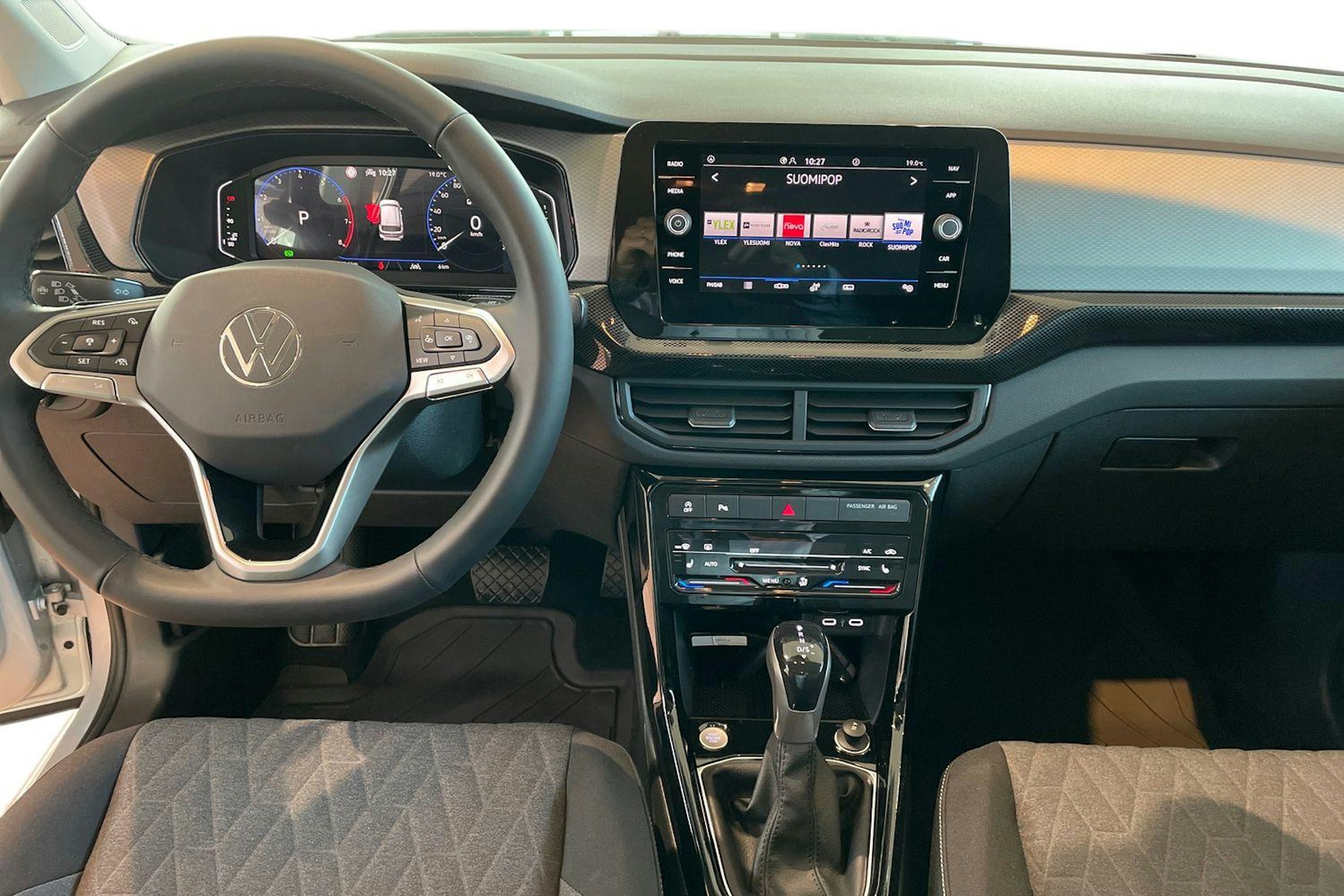 harmaa Volkswagen T-Cross 2026 kuva 7.