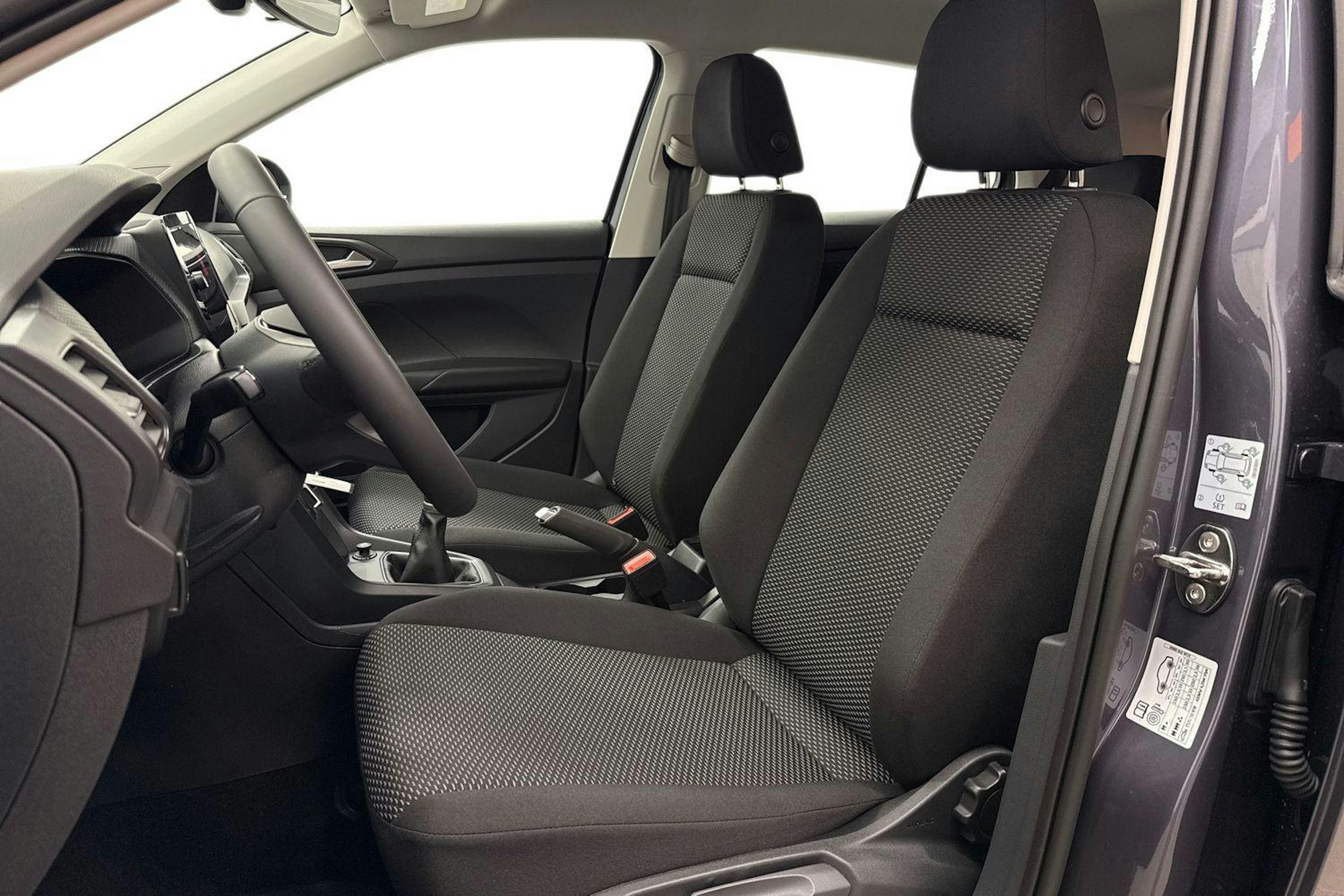 met. harmaa Volkswagen T-Cross 2026 kuva 7.