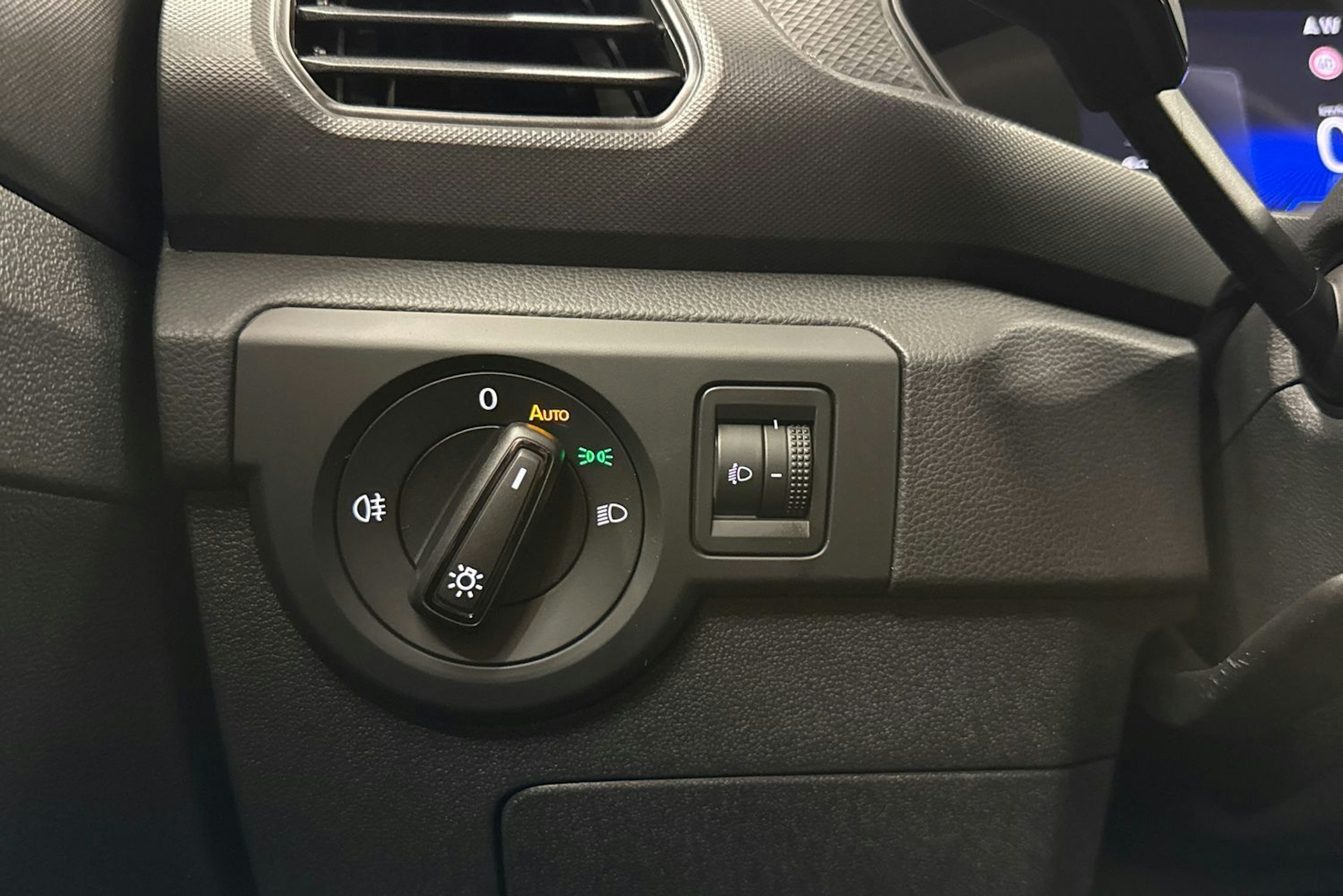 met. harmaa Volkswagen T-Cross 2026 kuva 14.