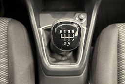 met. harmaa Volkswagen T-Cross 2026 kuva 18.