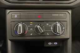 met. harmaa Volkswagen T-Cross 2026 kuva 24.