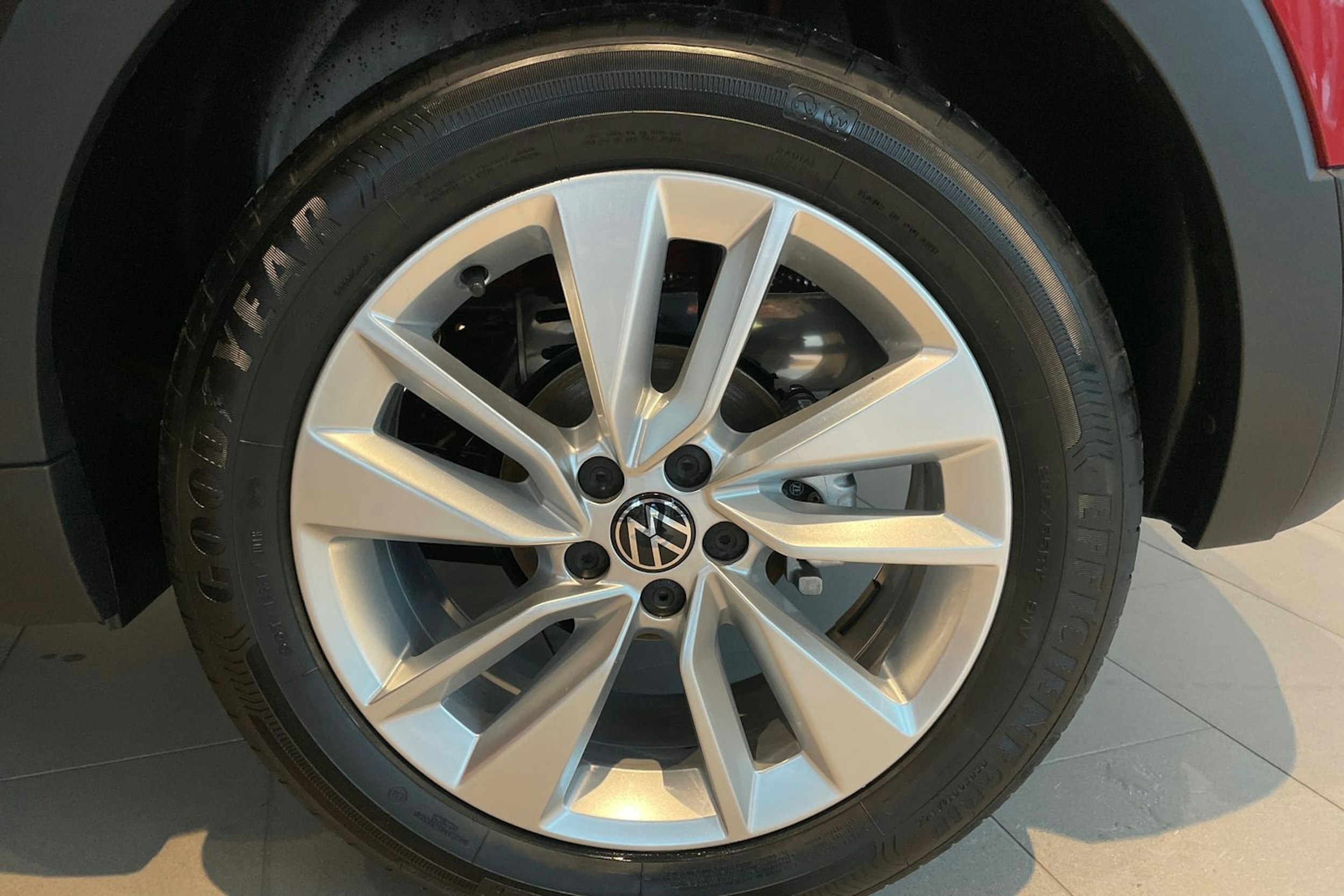 punainen Volkswagen T-Cross 2026 kuva 10.