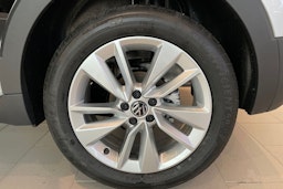 harmaa Volkswagen T-Cross 2026 kuva 10.